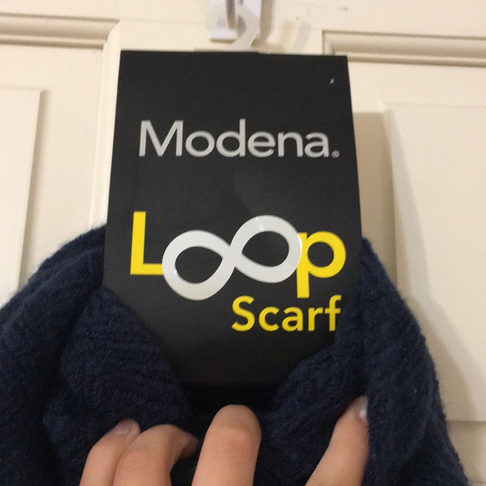 Modena Infiniti Scarf - Picture 2 of 3